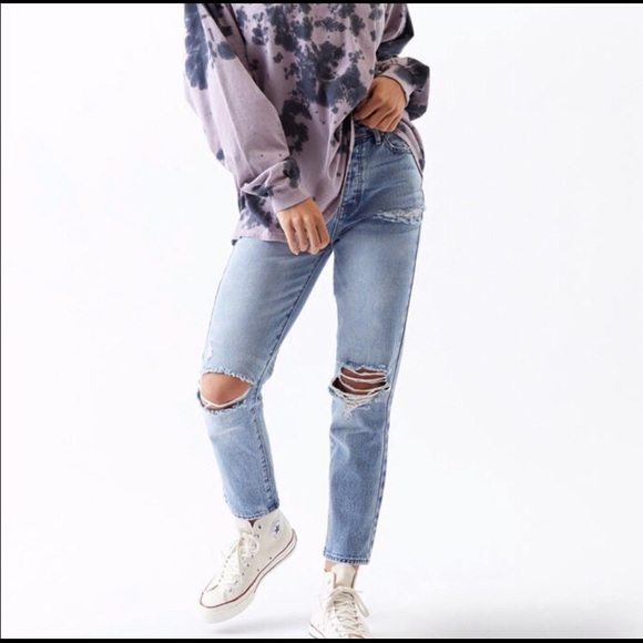 PacSun Denim - 26 PacSun Light Mom Jeans size 26 Ripped Distressed Button Fly
